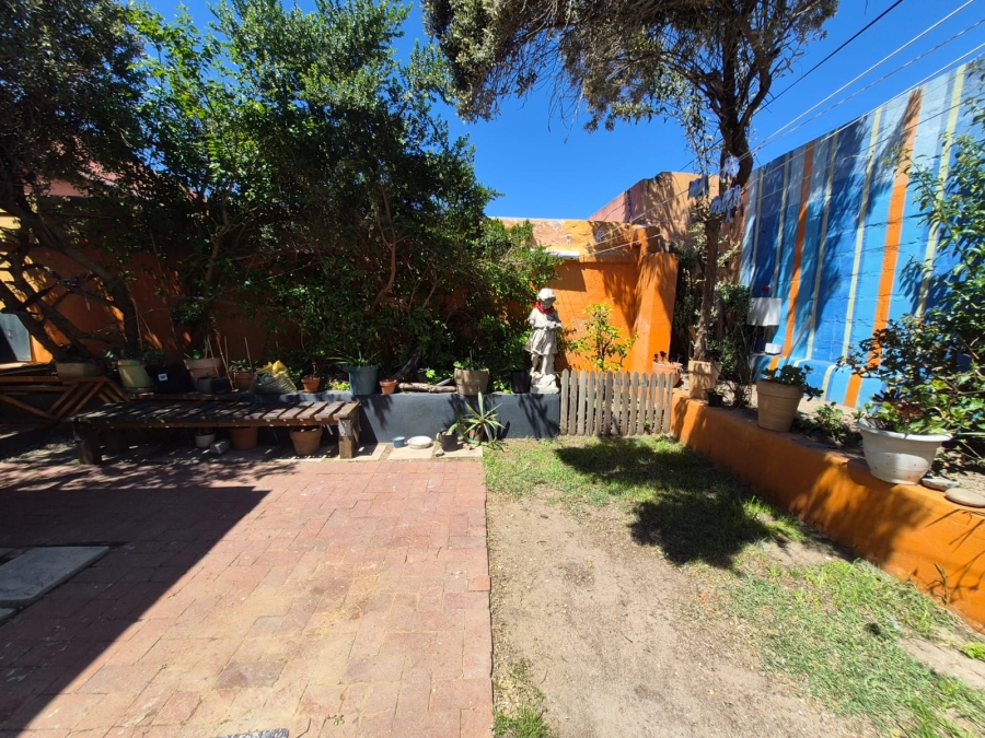 To Let 3 Bedroom Property for Rent in Woodstock Western Cape